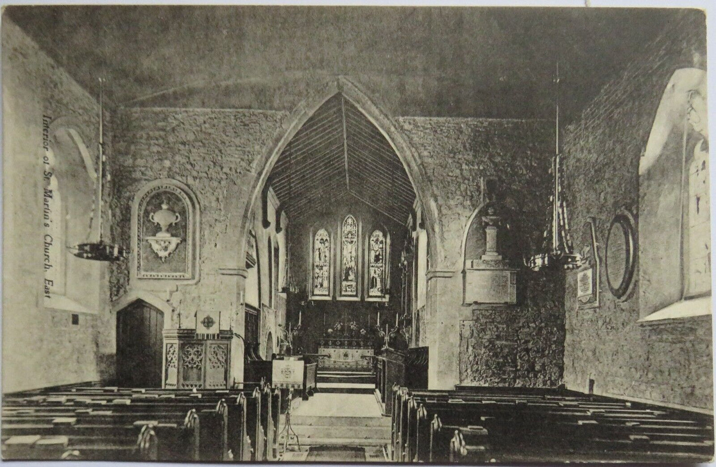 Old Postcard of Interior of St Martin's Church East - Ref : 1036