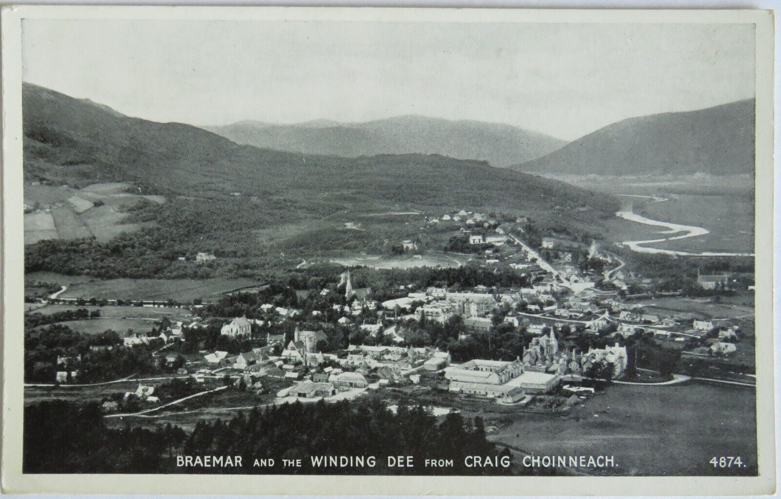 Old Postcard Of  Braemar and the Winding  Dee From Craig Choinneach - Ref : 1001