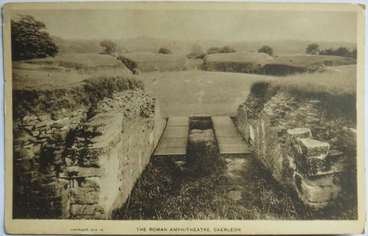 Old Postcard of The Roman Amphitheatre Caerleon -  Ref : 1013