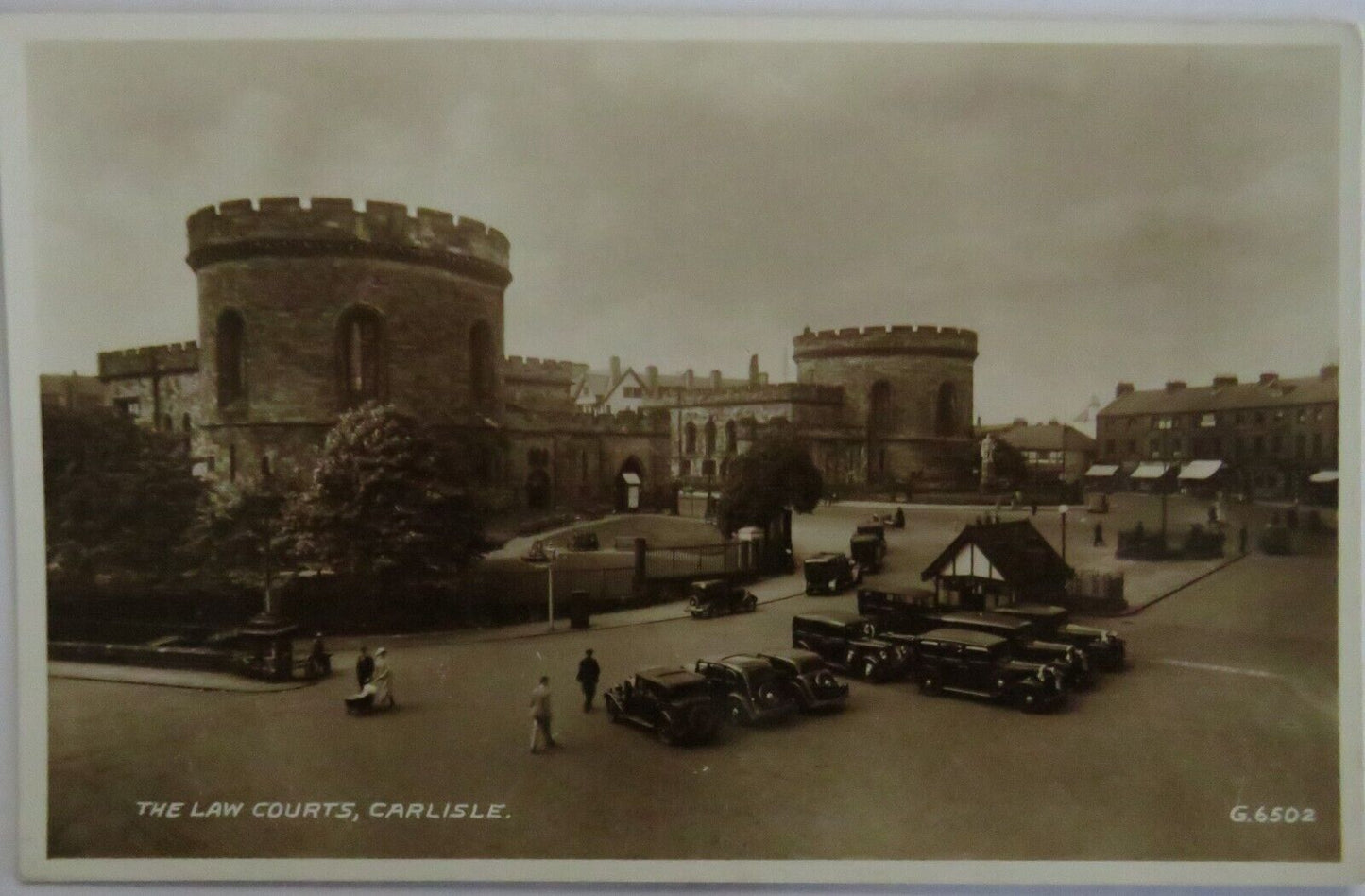 Old Antique Postcard Of The Law Courts, Carlisle - Ref : 1040