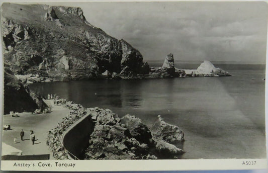 Old Postcard of Anstey's Cove, Torquay - Ref : 1036