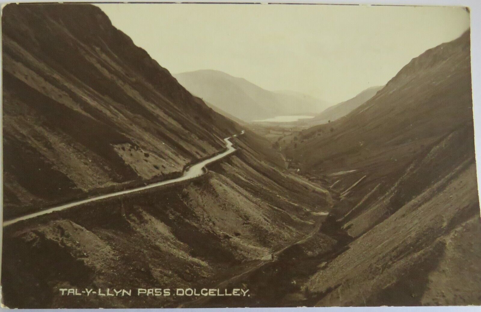 Old Postcard of Tal-Y-Llyn Pass Dolgelley - Ref : 1042