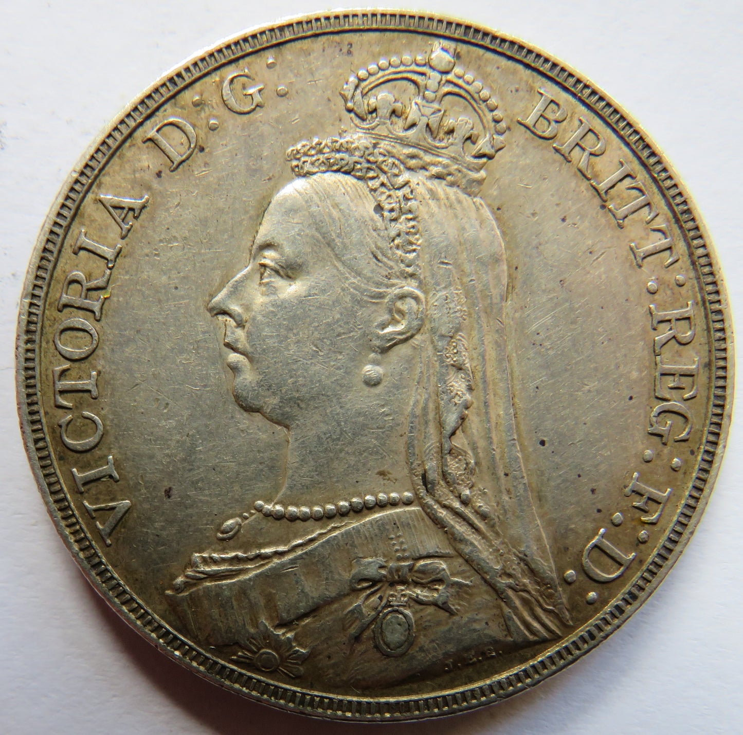 1889 Queen Victoria Jubilee Head Silver Crown Coin In Better Grade - Great Britain