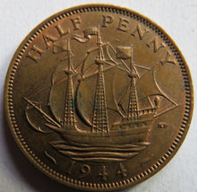 Load image into Gallery viewer, 1944 King George VI Halfpenny Coin In High Grade - Great Britain
