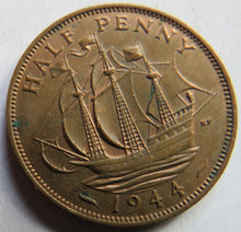 Load image into Gallery viewer, 1944 King George VI Halfpenny Coin In High Grade - Great Britain
