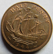 Load image into Gallery viewer, 1944 King George VI Halfpenny Coin In High Grade - Great Britain
