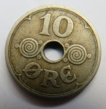 Load image into Gallery viewer, 1926 Denmark 10 Ore Coin
