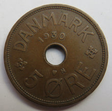 Load image into Gallery viewer, 1930 Denmark 5 Ore Coin
