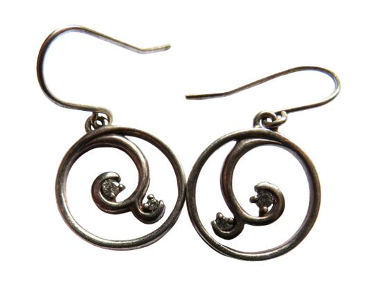 Stylish Pair of Ladies Sterling Silver Earrings