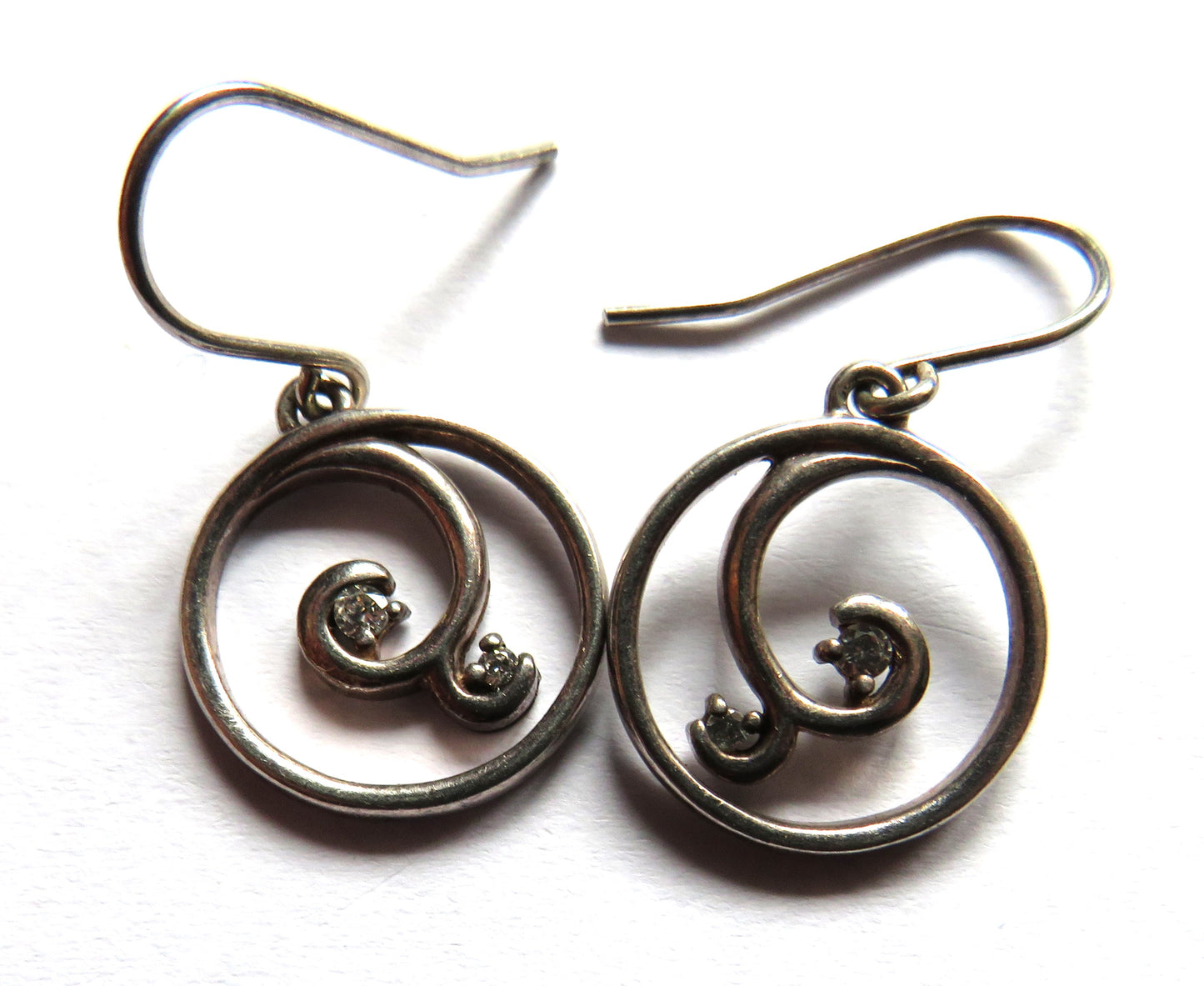 Stylish Pair of Ladies Sterling Silver Earrings