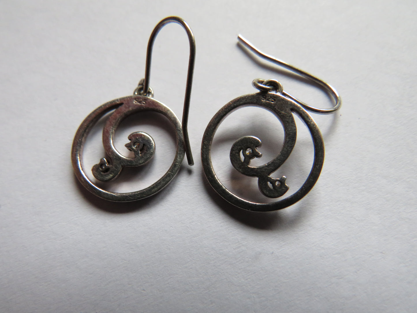 Stylish Pair of Ladies Sterling Silver Earrings