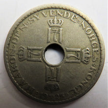 Load image into Gallery viewer, 1925 Norway One Krone Coin
