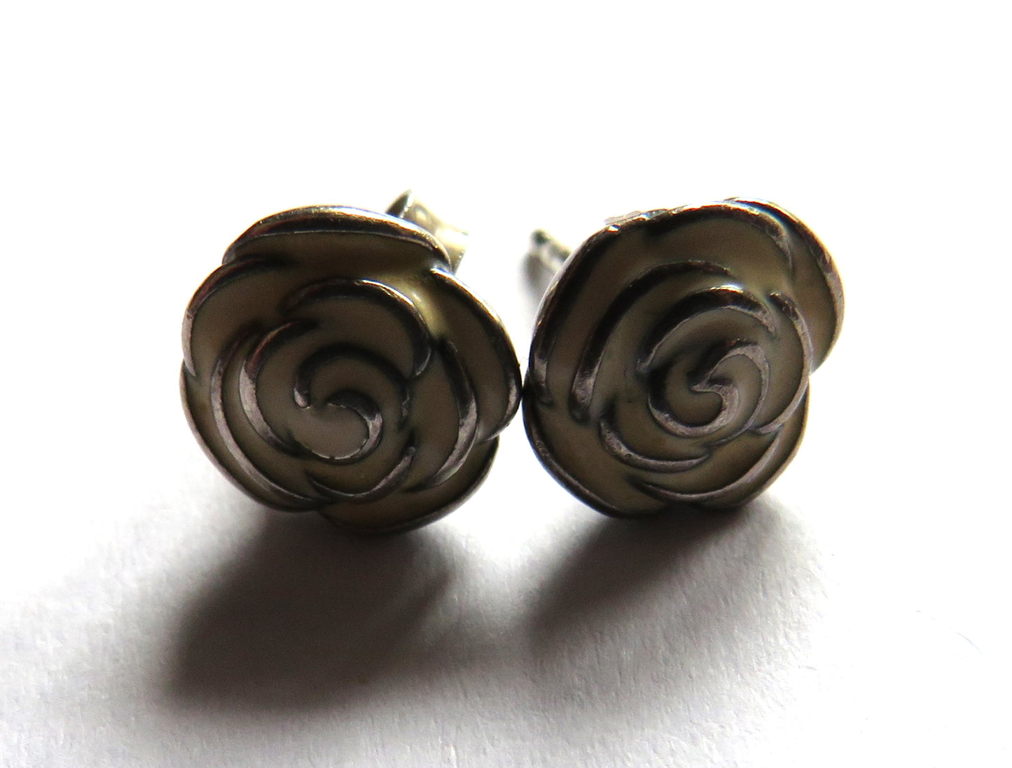 Pair of Ladies Sterling Silver Floral Earrings By Pandora