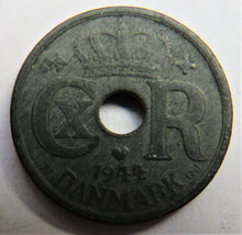 Load image into Gallery viewer, 1944 Denmark 10 Ore Coin
