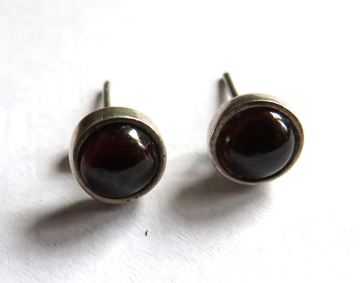 Pair of Ladies Sterling Silver & Dark Red Stone Earrings