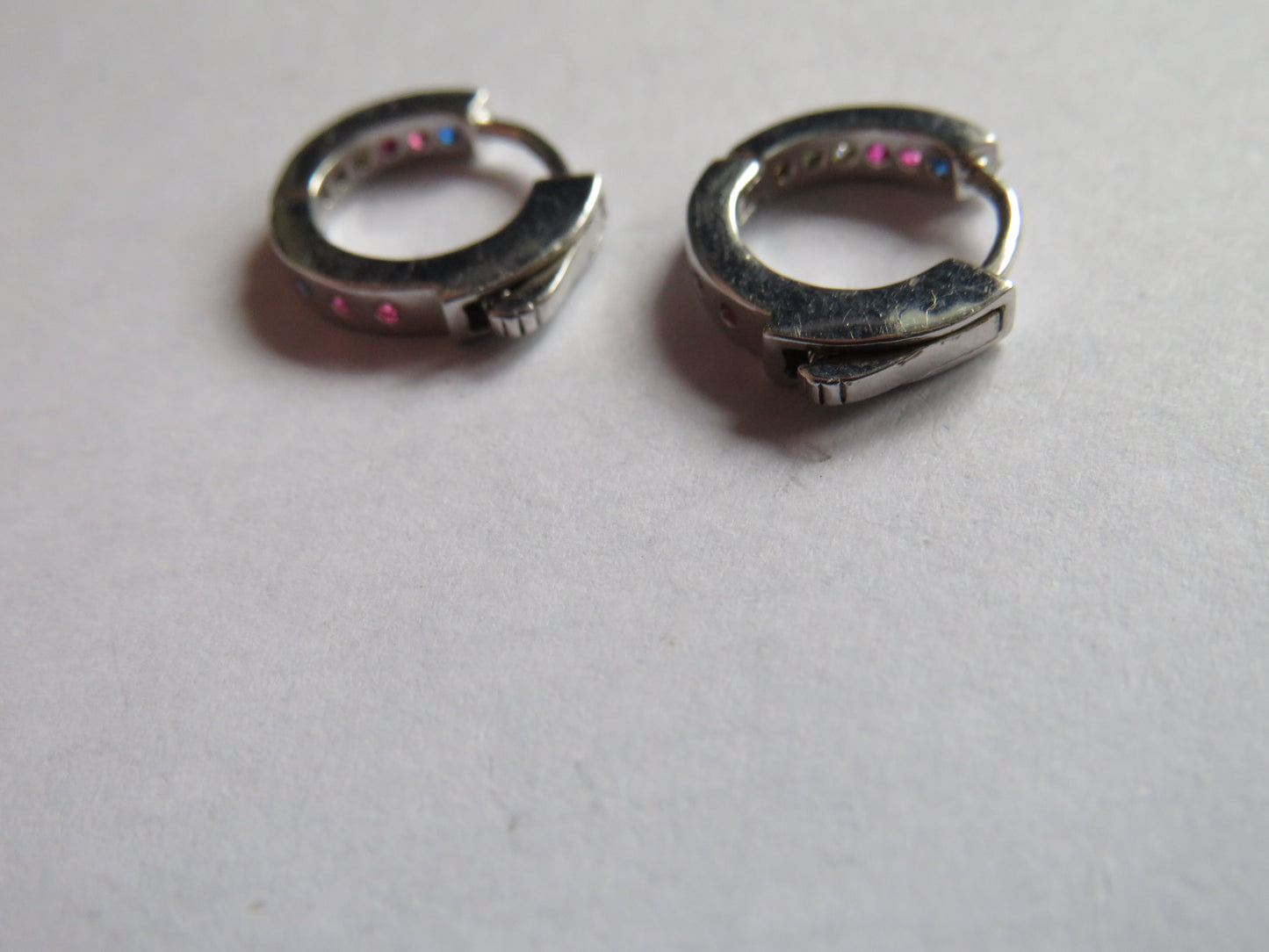 Pair of Ladies Small Silver Hoop Earrings