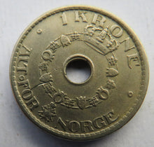 Load image into Gallery viewer, 1949 Norway One Krone Coin
