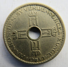 Load image into Gallery viewer, 1950 Norway One Krone Coin
