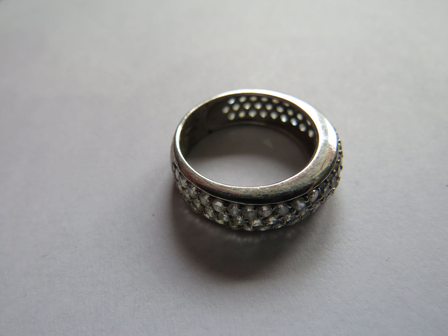 Stylish Ladies Sterling Silver & CZ Ring UK Size M