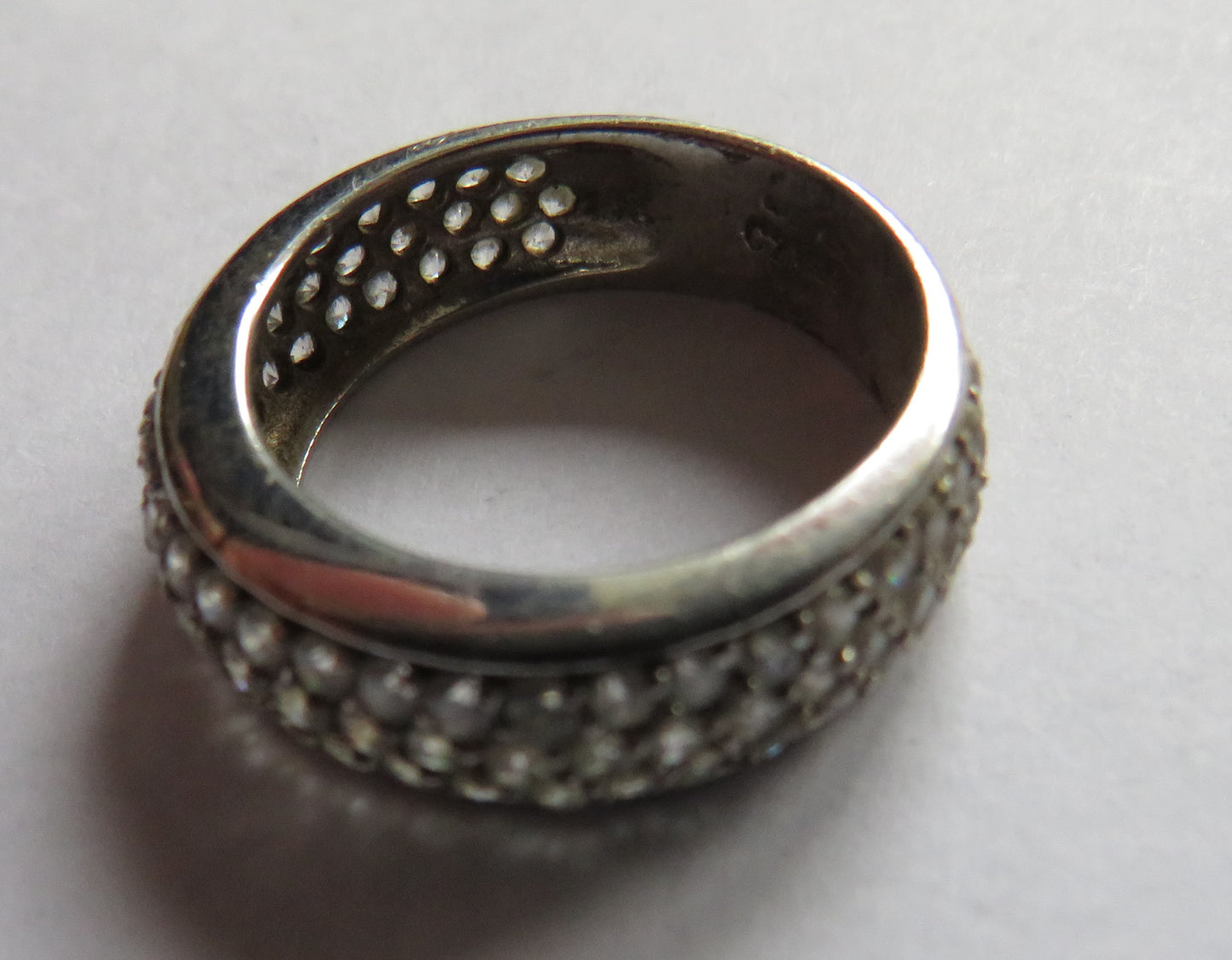 Stylish Ladies Sterling Silver & CZ Ring UK Size M