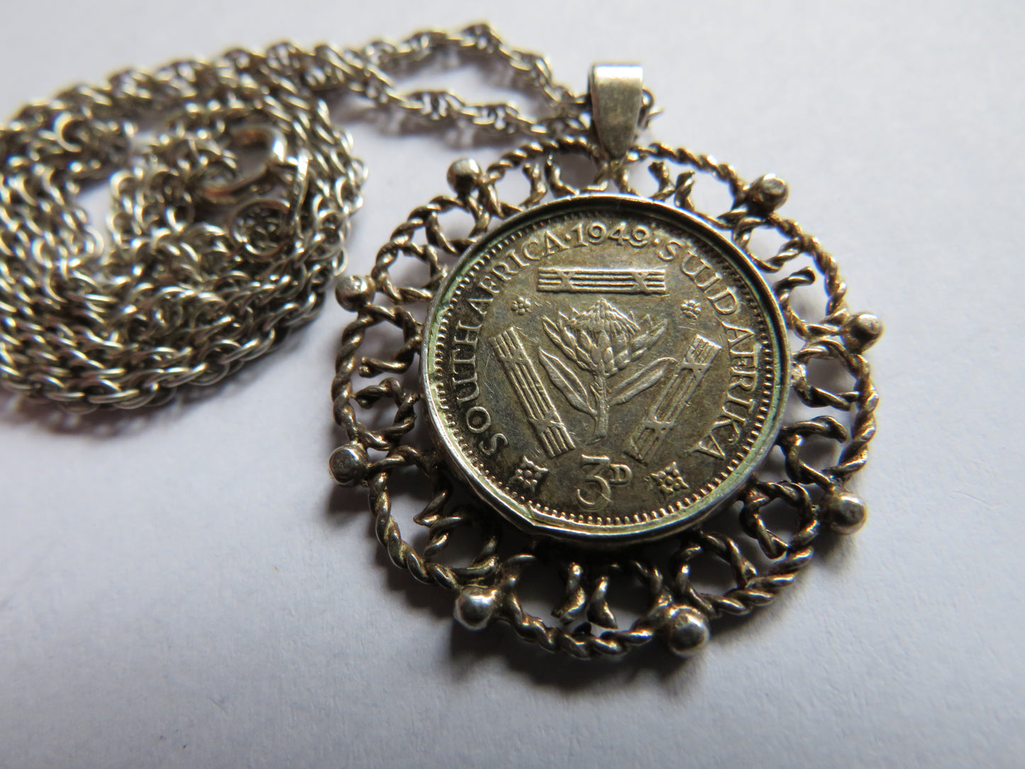 Vintage Sterling Silver Necklace & Pendant With 1949 South Africa Threepence Coin