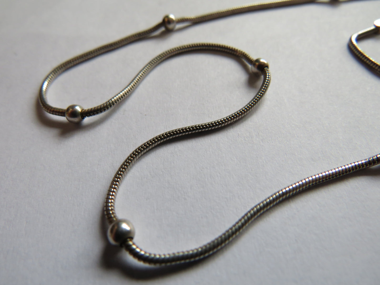 Ladies Sterling Silver Necklace In Beaded Style