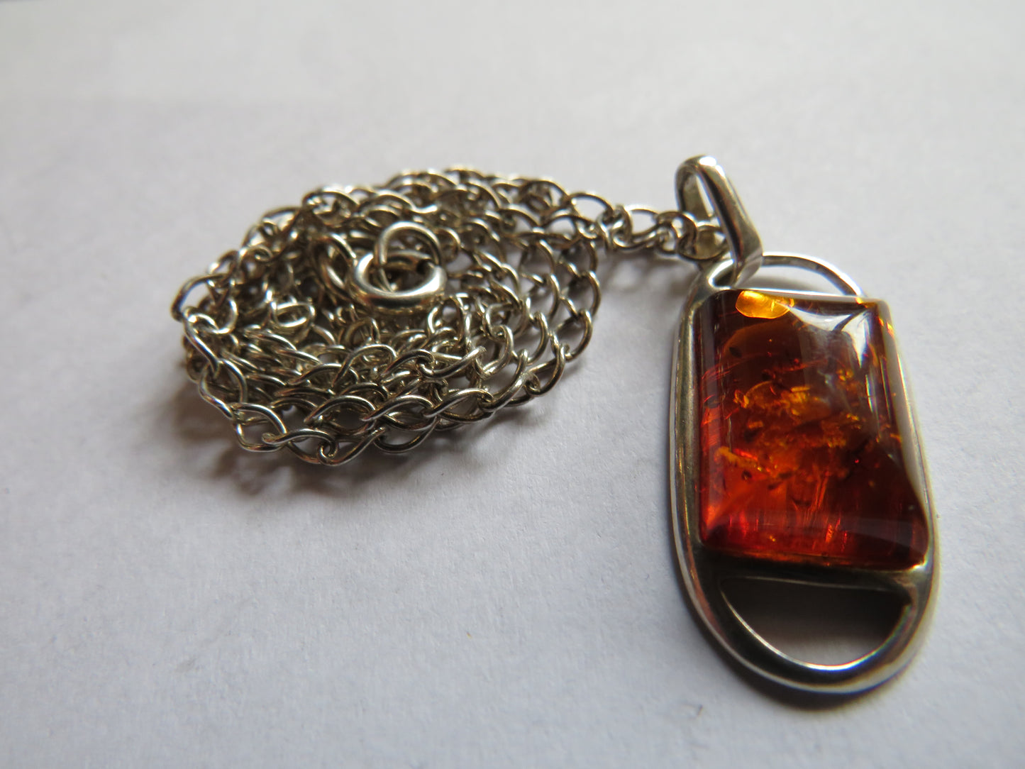 Ladies Sterling Silver Necklace & Amber Pendant