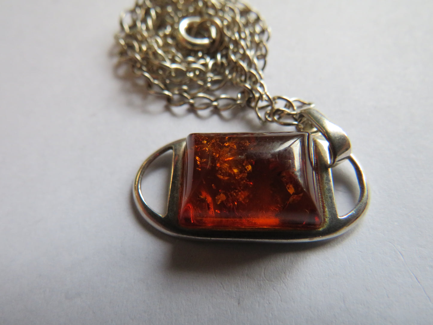 Ladies Sterling Silver Necklace & Amber Pendant