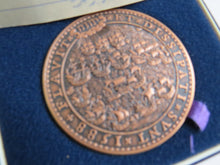 Load image into Gallery viewer, 1588-1988 400th Anniversary Spanish Armada Commemorative Medal By The Royal Mint
