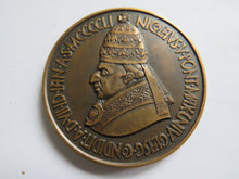 Load image into Gallery viewer, 1451-1961 The University of Glasgow Large Commemorative Medal
