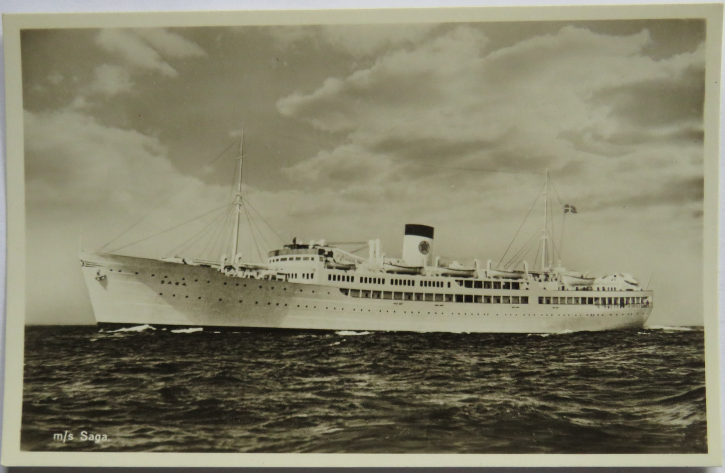 Vintage Shipping Postcard of M/S Saga