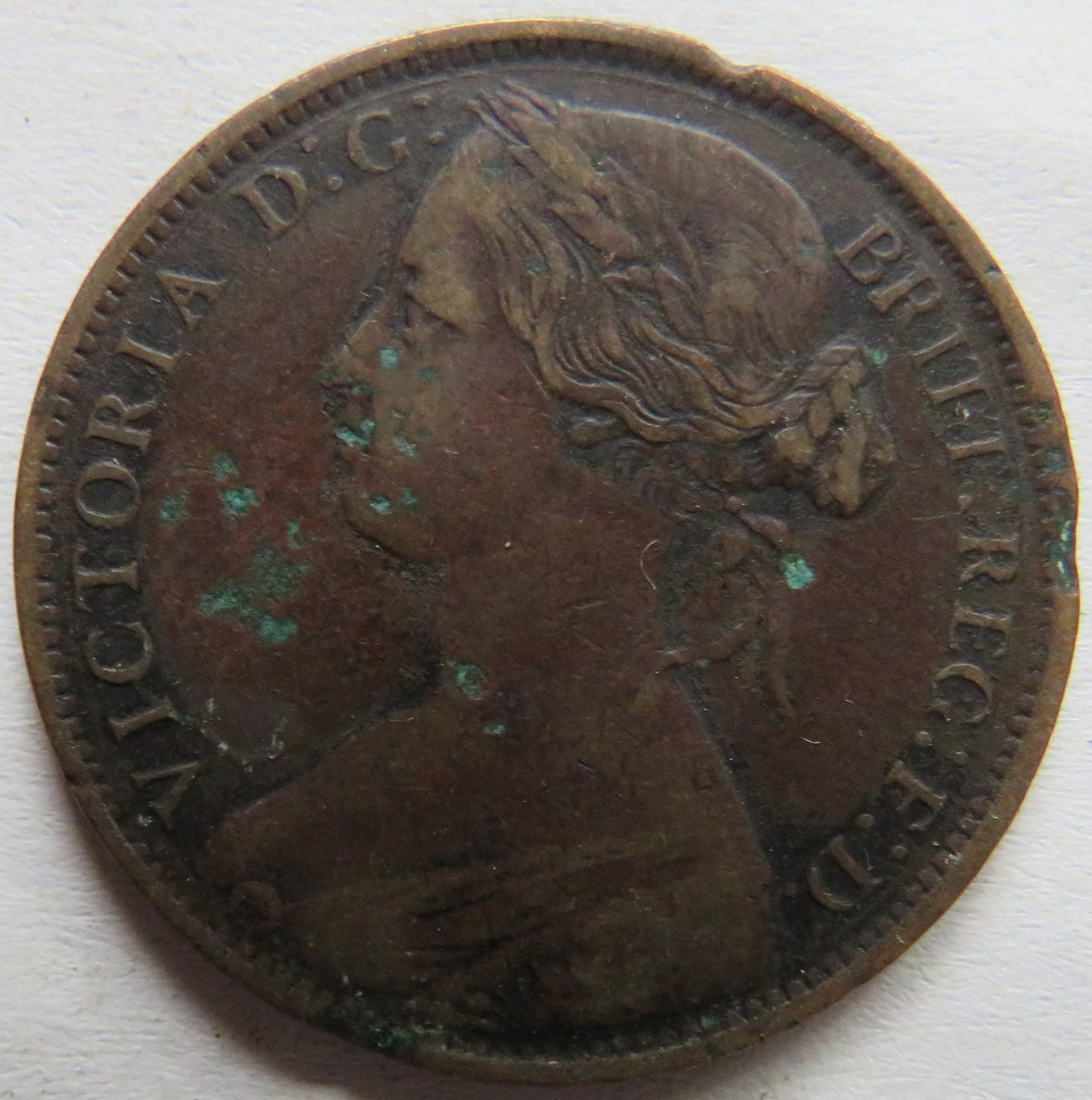 1865 Queen Victoria Bun Head One Penny Coin - Great Britain