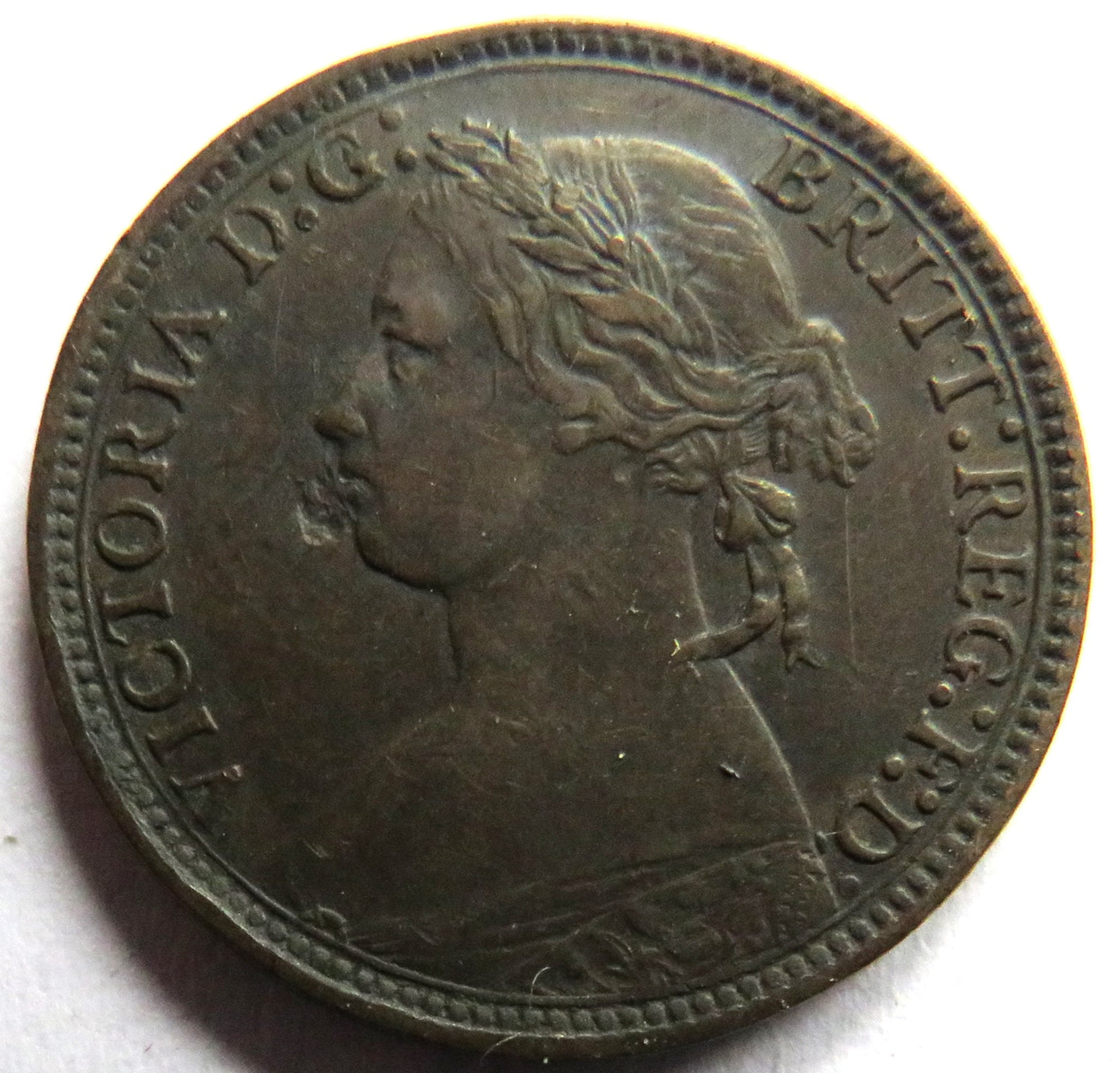 1875-H Queen Victoria Bun Head Farthing Coin - Great Britain