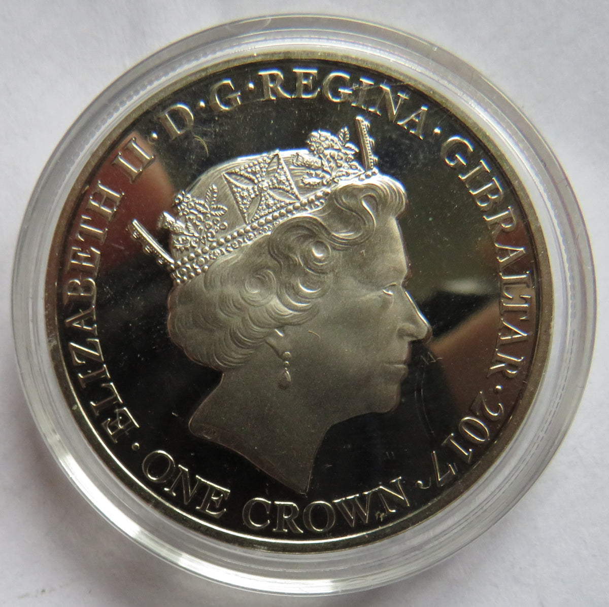 2017 Gibraltar One Crown Commemorative Coin "Elizabeth & Philip Platinum Wedding" image 3