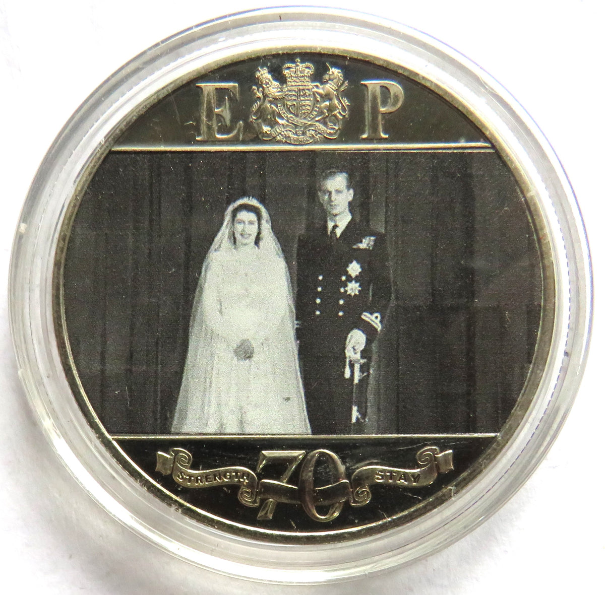 2017 Gibraltar One Crown Commemorative Coin "Elizabeth & Philip Platinum Wedding" image 2
