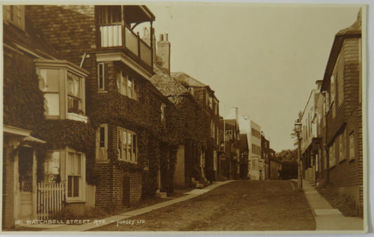 Vintage Postcard of Watchbell Street, Rye, 1916