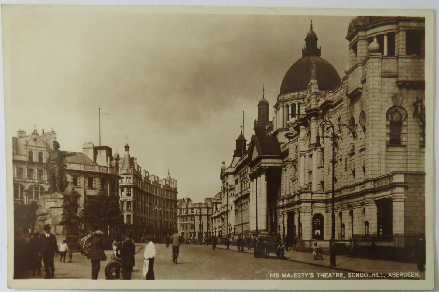 Vintage Postcard of His Majesty's Theatre, Schoolhill, Aberdeen