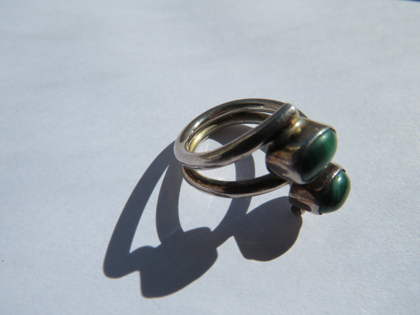 Stylish Ladies Sterling Silver & Malachite Ring - UK Size P