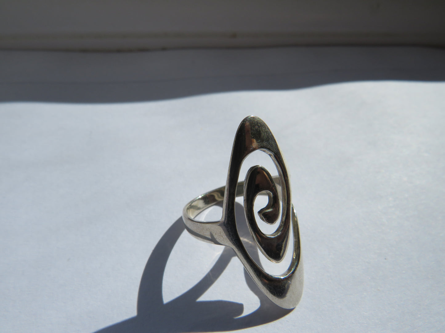 Stylish Ladies Sterling Silver Ring - UK Size Q & 1/2