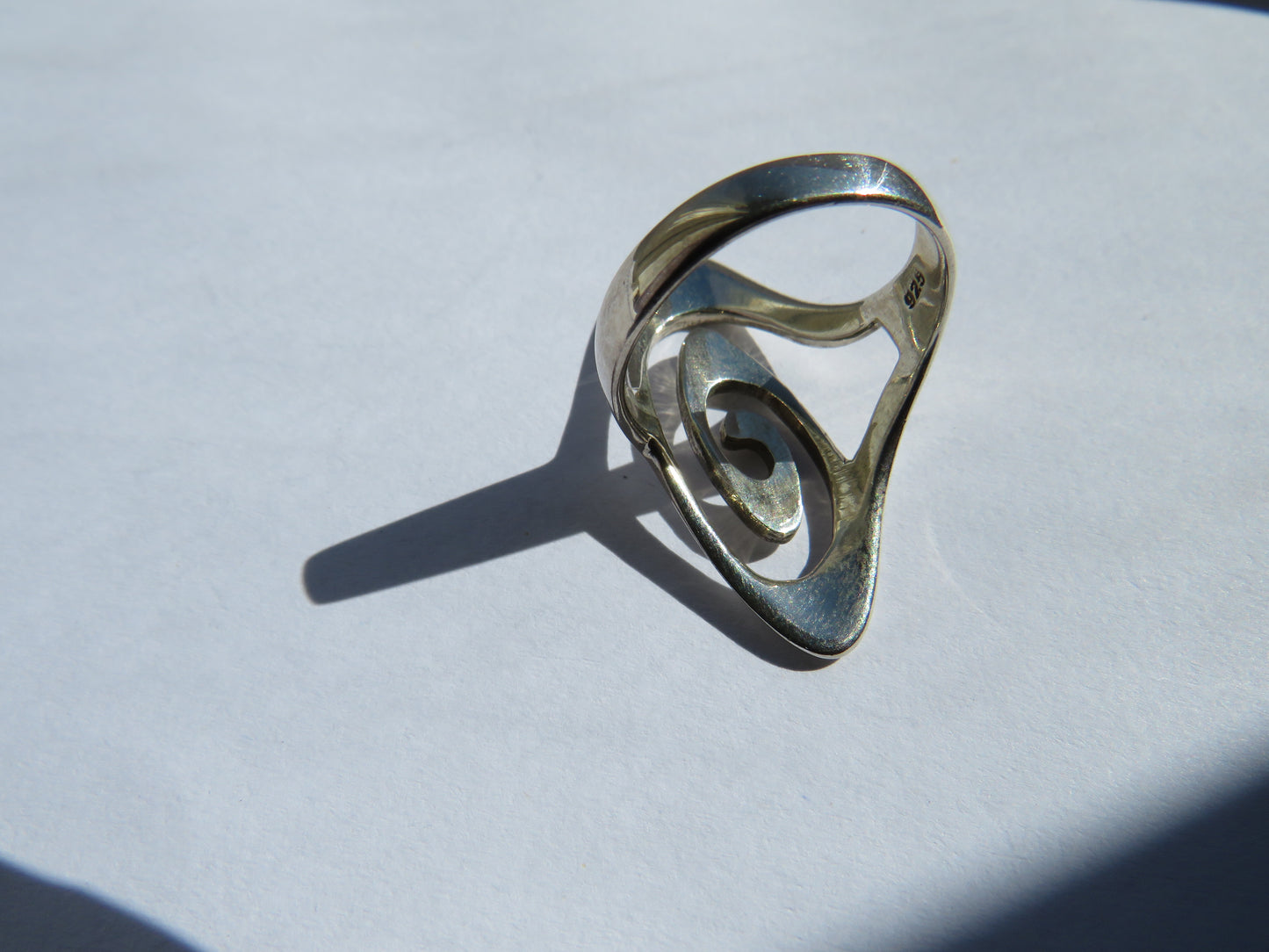 Stylish Ladies Sterling Silver Ring - UK Size Q & 1/2