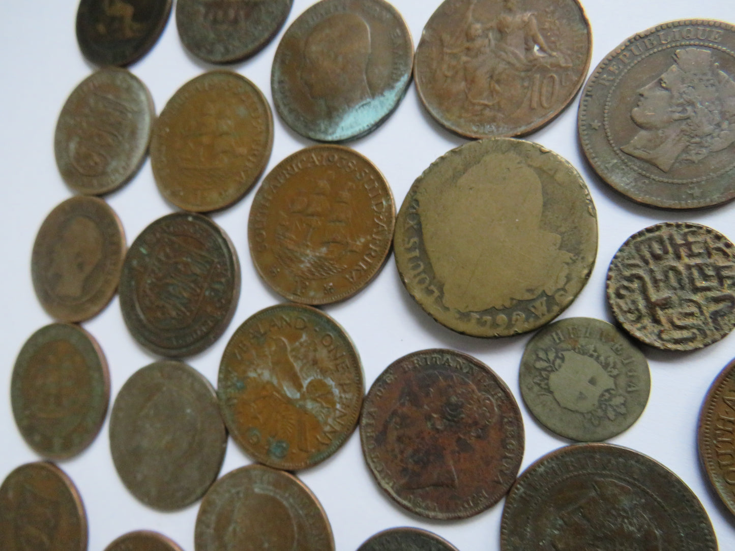 Small Lot of Old World Coins, France, Australia etc