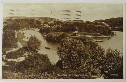 Vintage Postcard of Peasholm Lake, Scarborough, 1929