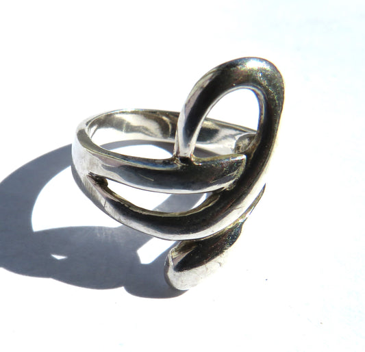 Stylish Ladies Sterling Silver Ring - UK Size K & 1/2