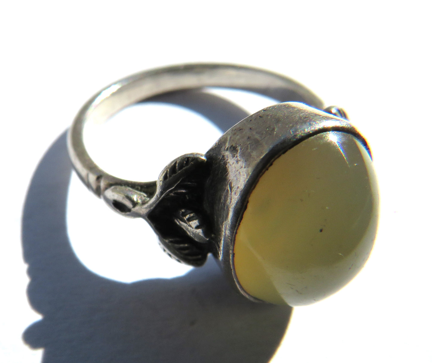 Vintage Ladies Silver & Quartz Ring - UK Size M