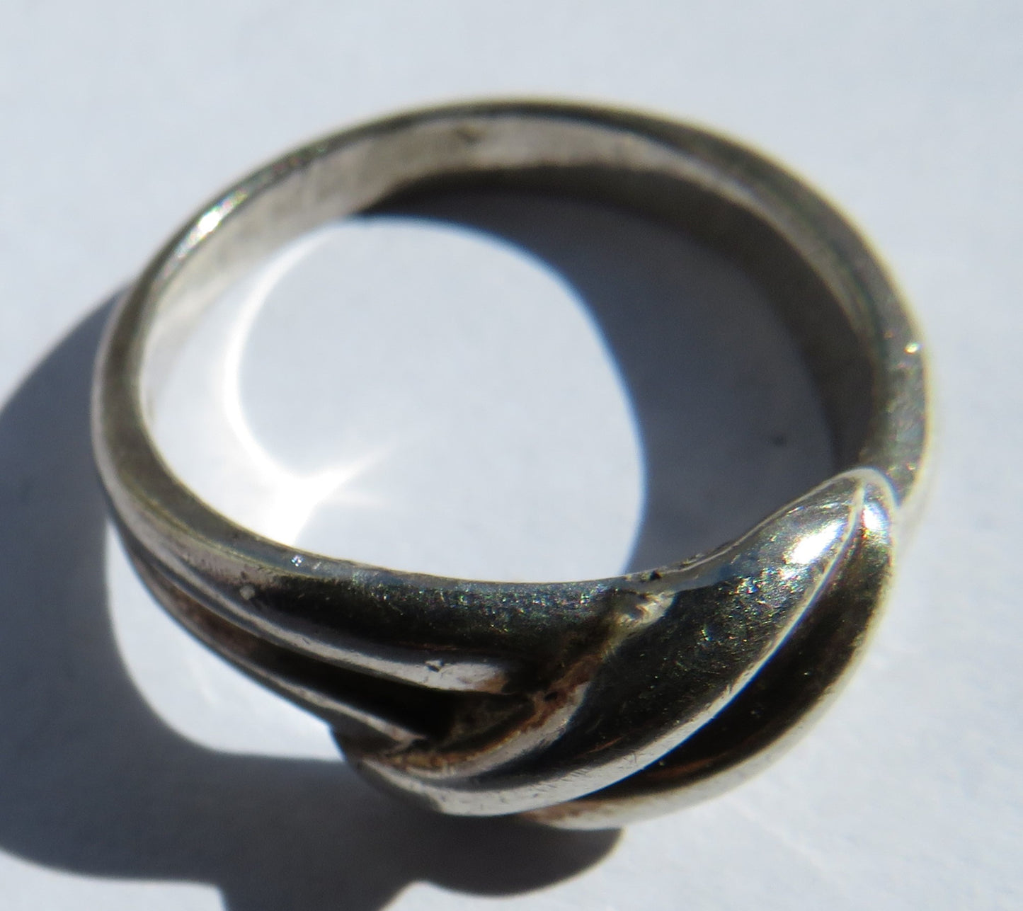 Stylish Ladies Sterling Silver Ring - UK Size L