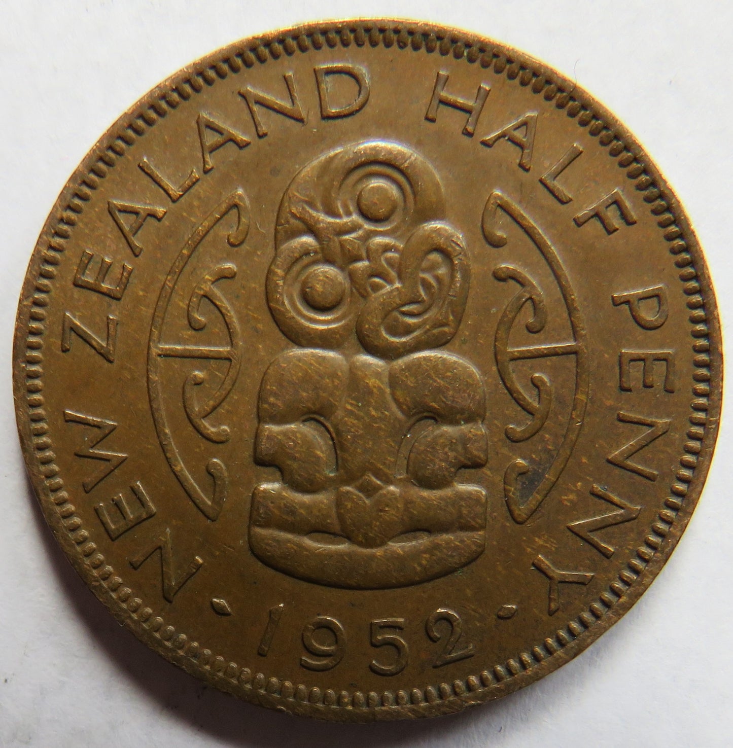1952 King George VI New Zealand Halfpenny Coin