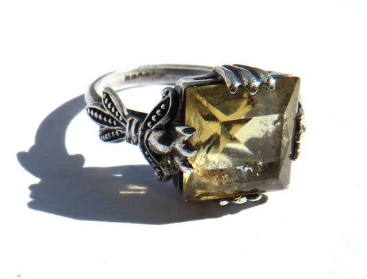 Vintage Ladies Silver & Citrine Stone Ring - UK Size H