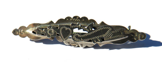 Antique Ladies Sterling Silver Brooch With Heart Design Hallmarked Birmingham 1918