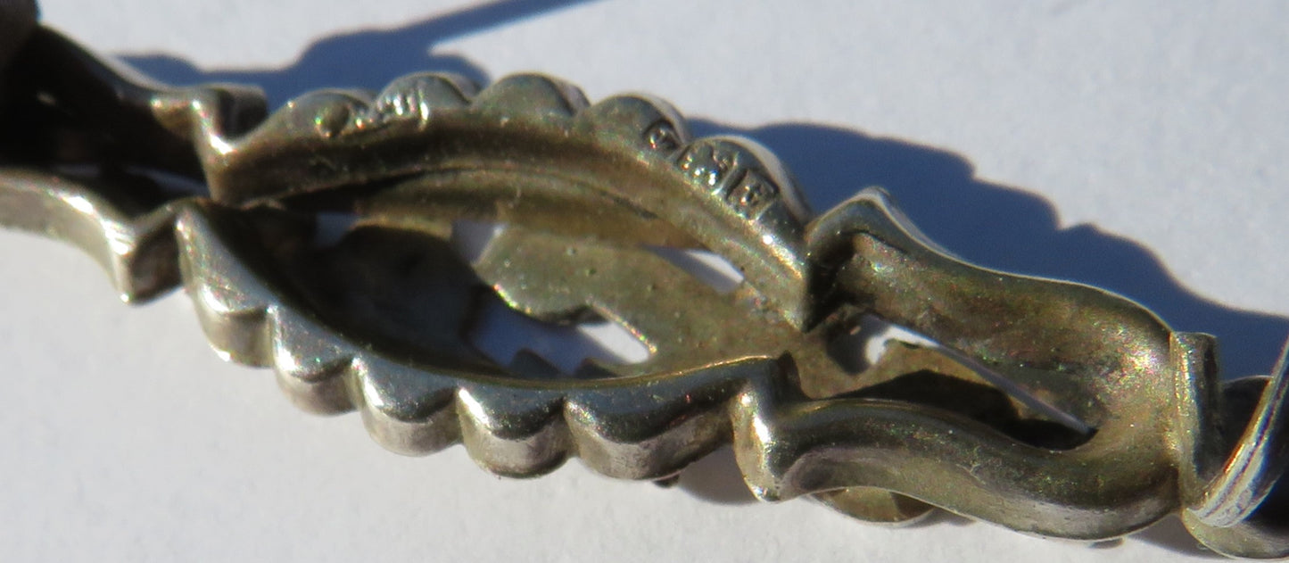 Antique Ladies Sterling Silver Brooch With Heart Design Hallmarked Birmingham 1918