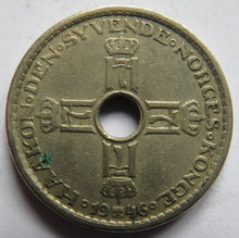 Load image into Gallery viewer, 1946 Norway One Krone Coin
